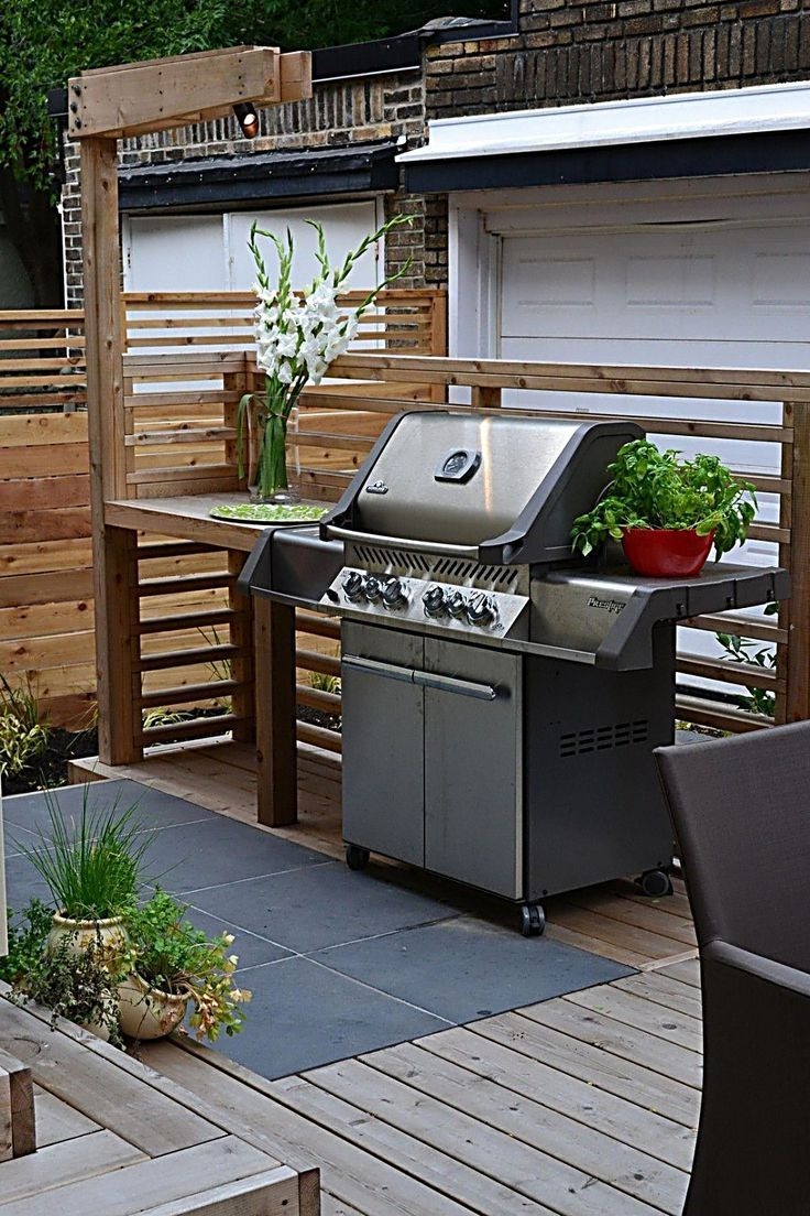 <span style="font-weight: bold;">Outdoor</span>